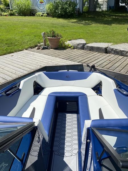 MasterCraft-NXT24-LH-24149-2