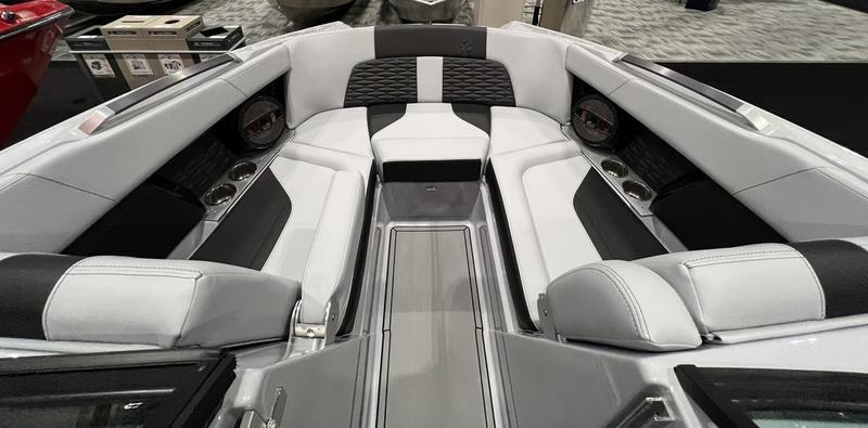 MasterCraft-X22-24-3735-6