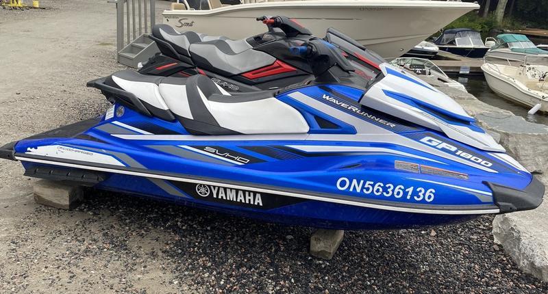 Used-Waverunner-Yamaha-gp-1800