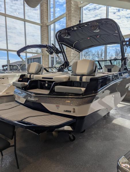 MasterCraft XT20 Walkers Point Marina