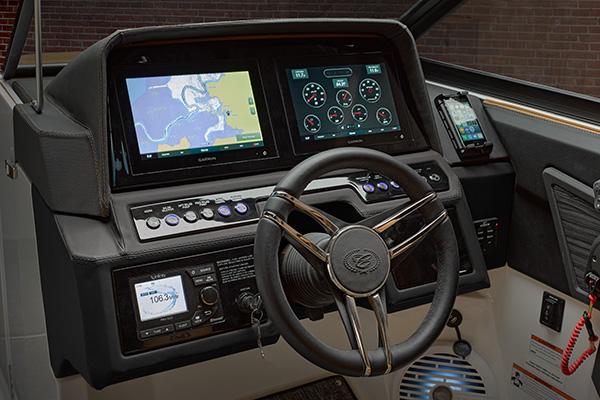 Cobalt R8 Surf Walkers Point Marina