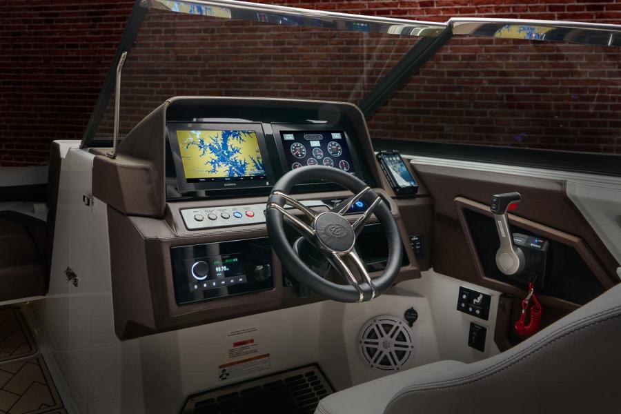 Cobalt R4 Walkers Point Marina