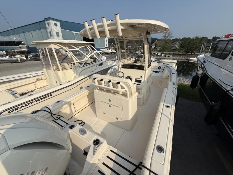 2026 Grady-White 216